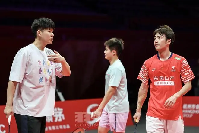 国羽队员刘雨辰黄雅琼助阵梁王组合 总决赛前开展适应性训练