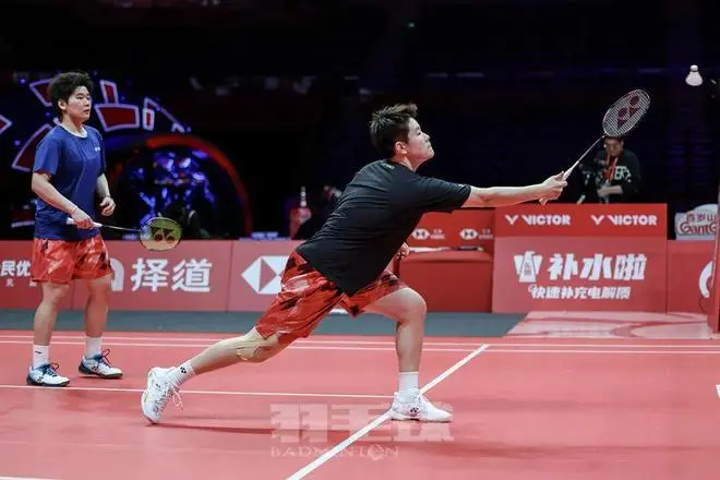 国羽队员刘雨辰黄雅琼助阵梁王组合 总决赛前开展适应性训练